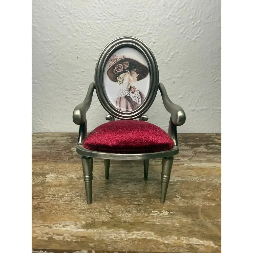 Antique Inspired Decorative Chair Photo‎ Frame Victorian Red Velvet Upholstered